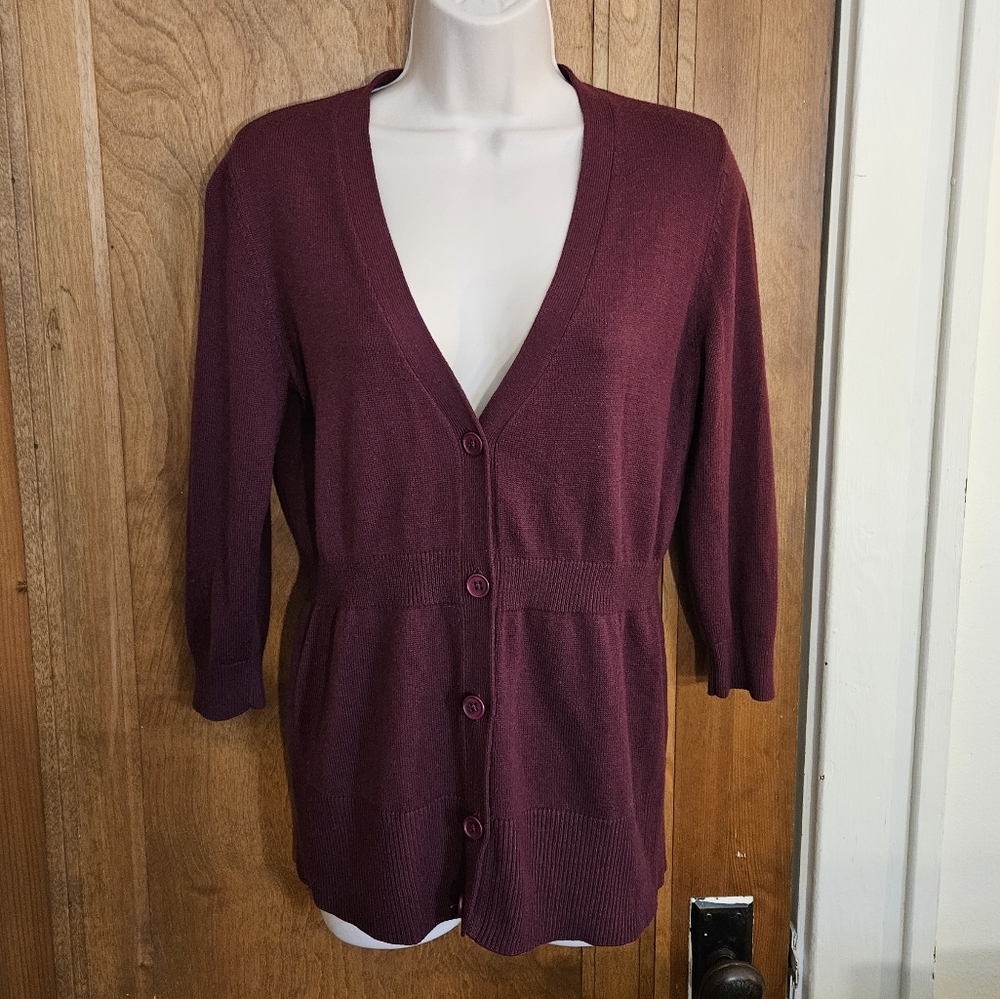Ann Taylor Maroon, Burgundy V-Neck Button Down Cardigan, 3/4 Sleeve, Women's M